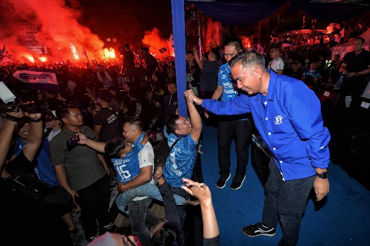 Juara, Bey Machmudin Beri Selamat kepada Persib