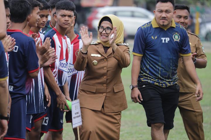 Perebutkan Piala Wali Kota, 14 Tim Sepak Bola Asal Siantar Bertanding di Lapangan Farel