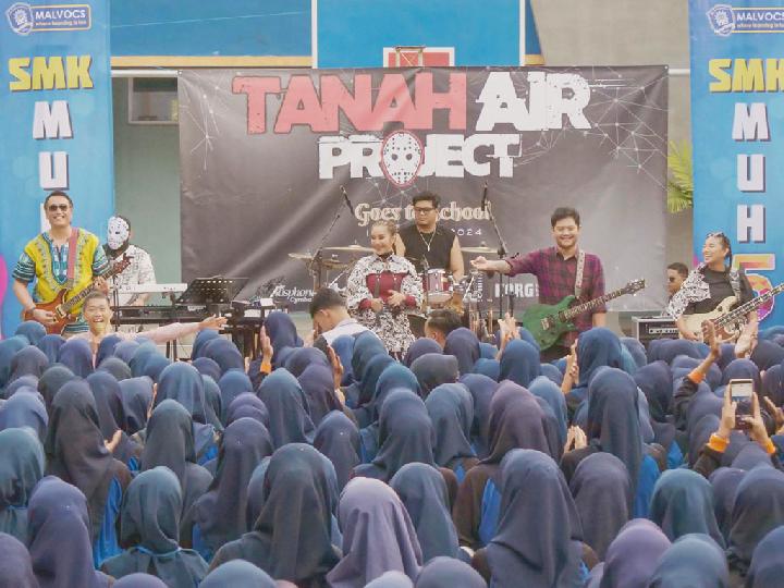 Tularkan Semangat Nasionalisme Lewat Musik, Tanah Air Project Bikin Tur Sekolah