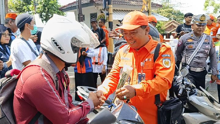 KAI dan Korlantas Polri Tingkatkan Kesadaran Lalu Lintas di Perlintasan Sebidang: Refleksi Budaya Bangsa yang Maju