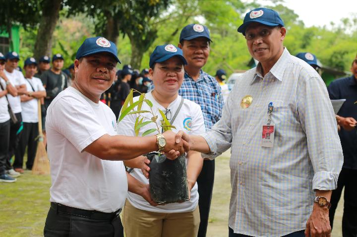 Pjs Wali Kota Matheos Tan Dukung Kegiatan Sosial dalam Peringatan Hari Reformasi Gereja