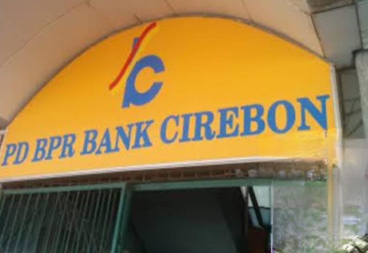 BPR Bank Cirebon Diduga Paksa Karyawannya Tandatangani Formulir Pensiun Dini