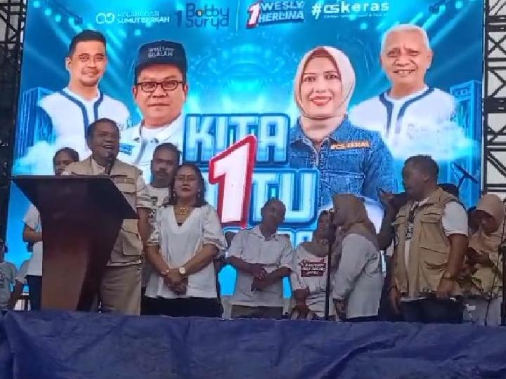 Musisi dan Seniman Siantar Goyang Kampanye Akbar Wesly-Herlina