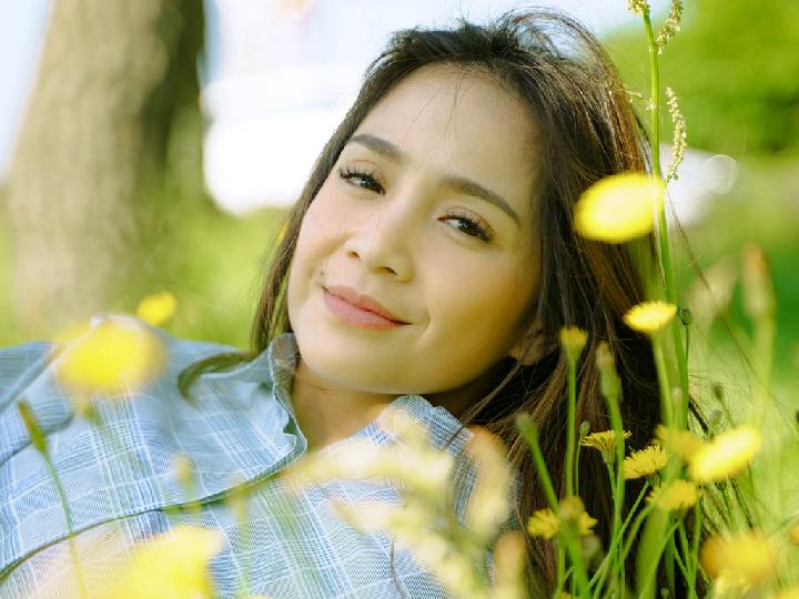 Nagita Slavina Rilis Single Angan Angan Belaka, Pernah Populer Dinyanyikan Ibunda