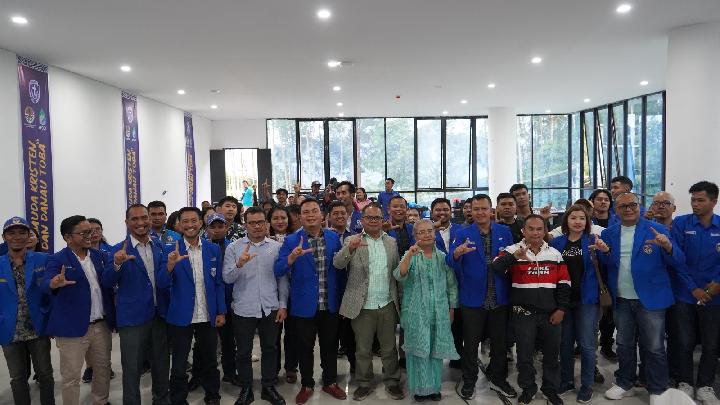 Jaga Kelestarian Danau Toba, DPP GAMKI Tanam Pohon di Tujuh Kawasan