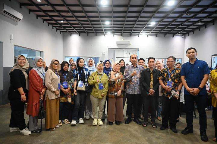 DPR RI dan BGN Gelar Sosialisasi Program Makan Bergizi Gratis di Makassar, Wujudkan Indonesia Emas 2045