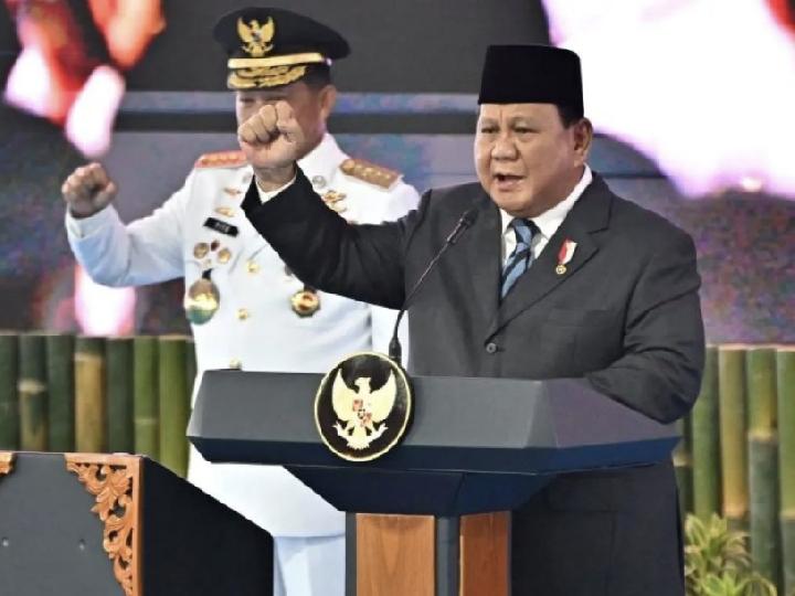 Prabowo Lantik 961 Kepala Daerah di Istana: Kita Menyaksikan Momen Bersejarah