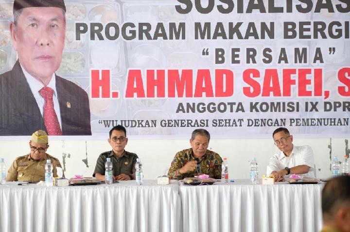 Warga Kolaka Utara Antusias Sambut Sosialisasi Program Makan Bergizi Gratis