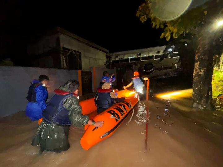 Daftar Daerah Jabodetabek yang Dikepung Banjir!