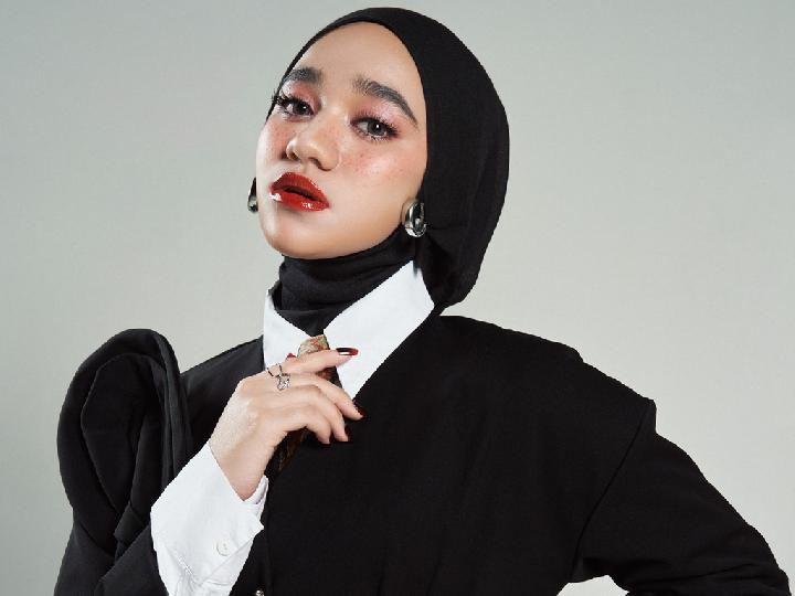 Solois Muda Nabila Taqiyyah Lepas Album Debut Bertajuk Kekal Yang Sementara