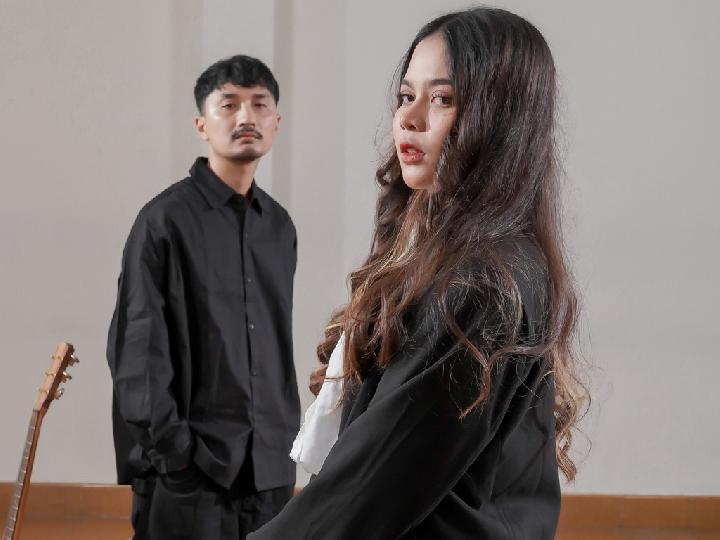 Dua Personel Hyndia Perkenalkan Unit Duo Berama Lewat Single Galau
