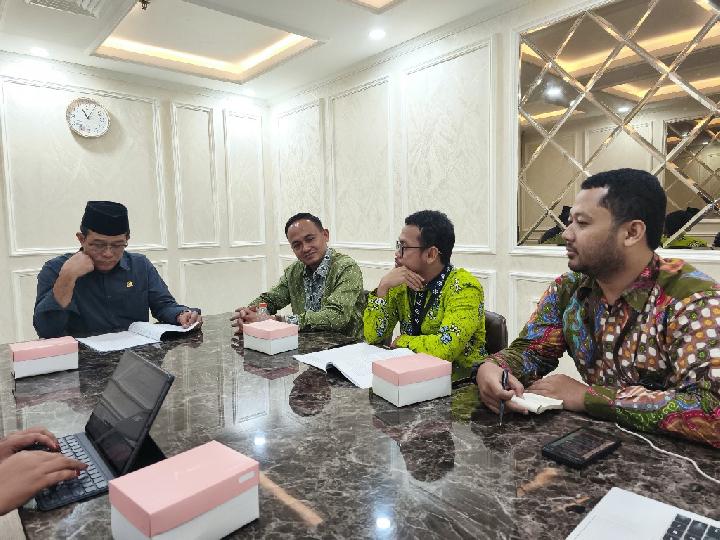 Di DPD RI, ASN Sampaikan Derita LDM, Gagal Inseminasi, dan Pengunduran Diri Massal ke Penrad Siagian