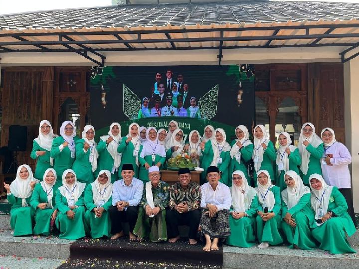 Fatayat NU Hadir sebagai Kekuatan Baru: Lawan Kekerasan, Bangun Ekonomi Perempuan