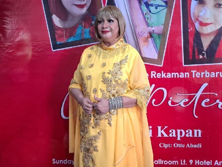 Ussy Pieters Rilis Single Sampai Kapan Karya Cipta Otte Abadi