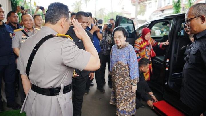 Kapolri Cium Tangan Megawati, Ini Kata Politisi PDIP