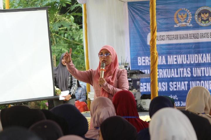 Tim Sosialisasi Program MBG Hadir di Desa Bela Rakyat Langkat Sumut