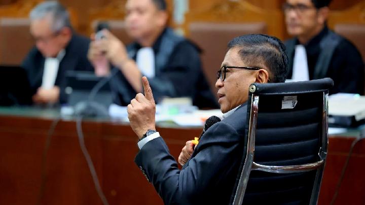 Disinggung Jaksa, Hasto Tegaskan Harun Masiku Bukan Orang Dekatnya