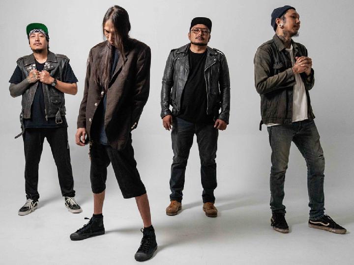 Perkenalkan Richy Petroza Sebagai Vokalis, Muram Rilis Single Parade Hujan