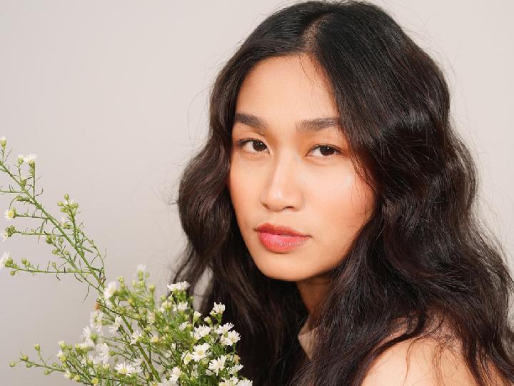 Muthia Nadhira Remake Lagu Simpan Saja Milik Ecoutez