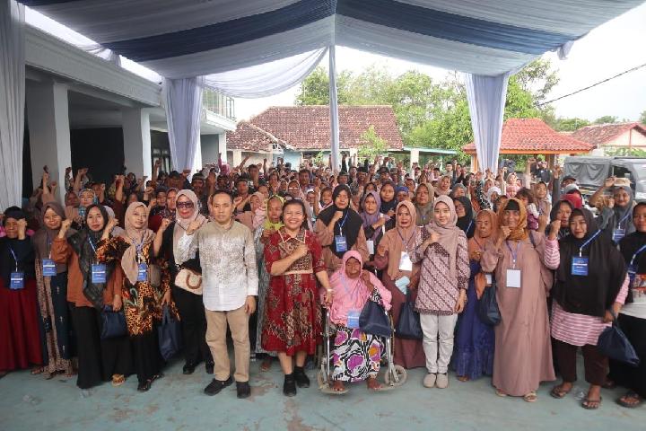 Sosialisasi Program Makan Bergizi Gratis Hadir di Karawang: Wujudkan Generasi Sehat Menuju Indonesia Emas 2045