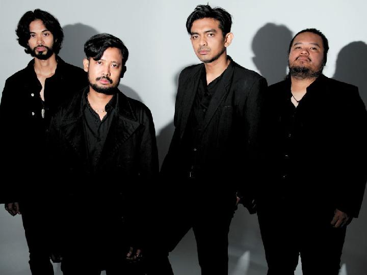 Pertanyakan Soal Kehilangan, Manusia Aksara Rilis Single Jangan Tanya Pada Tuhan