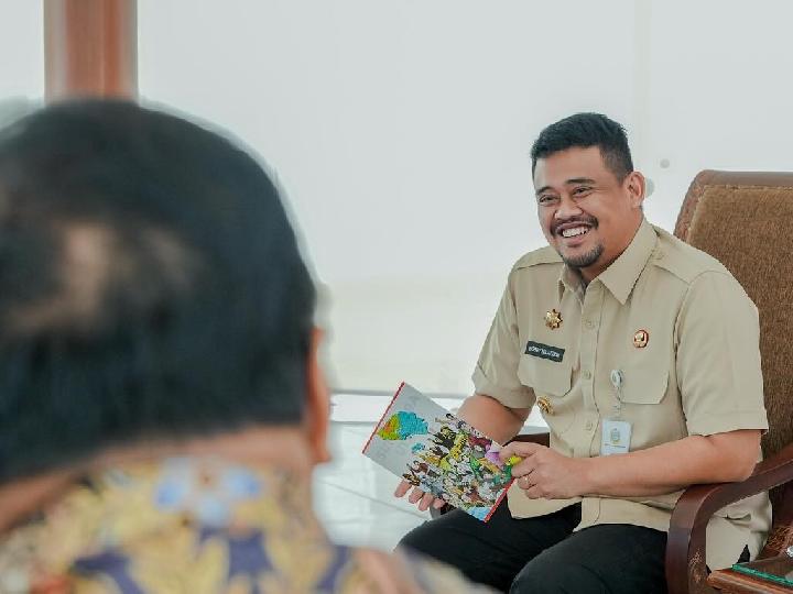 Setelah Didemo, Gubernur Bobby Segera Kaji: Tutup atau Kurangi Lahan Konsesi Toba Pulp Lestari
