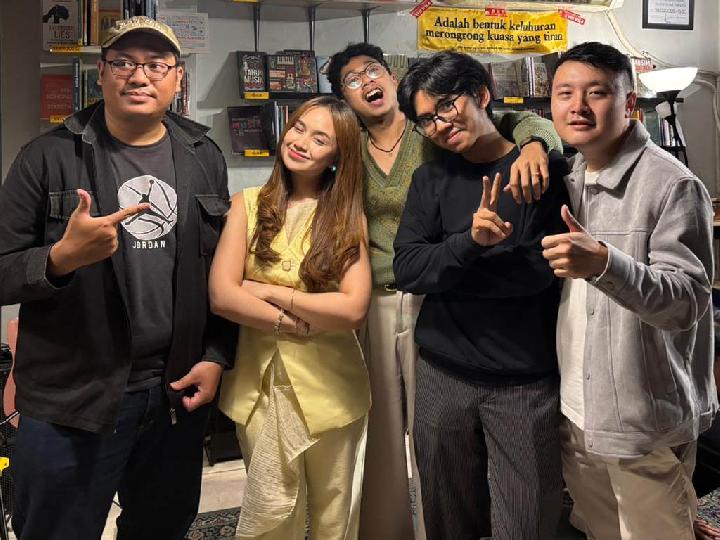 Aku Jeje, Dendi Nata dan Chintya Gabriella Ramaikan Somelive di Kios Ojo Keos