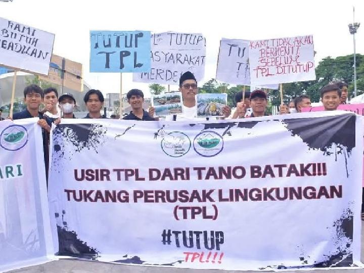 Kementerian Kehutanan Segera Evaluasi Konsesi PT Toba Pulp Lestari