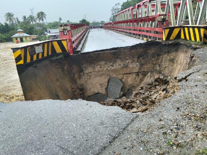 Empat Wilayah di Sumut Dikepung Banjir dan Longsor Secara Bersamaan, Korban Nyawa Berjatuhan