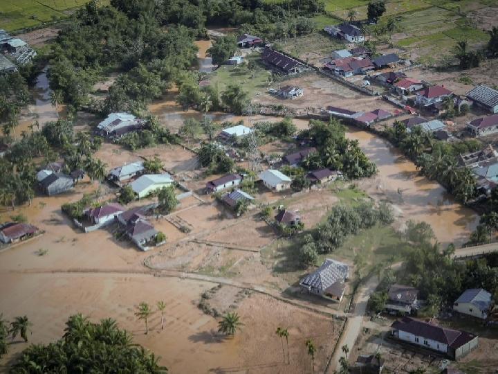 Susi Pudjiastuti Colek Prabowo, Truk Pengangkut Kayu Besar Sudah Beroperasi di Parapat