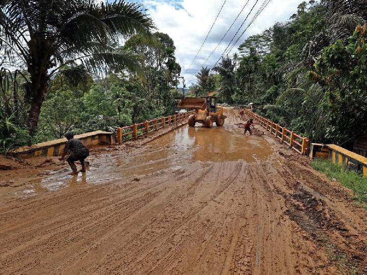 Pembukaan Akses Tarutung-Padang Sidempuan Dipercepat, Distribusi Logistik Makin Lancar