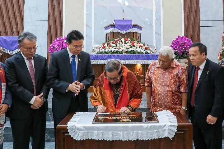 Pramono Anung Tekankan Pentingnya Kerukunan Beragama saat Resmikan Gereja HKBP Pondok Kelapa