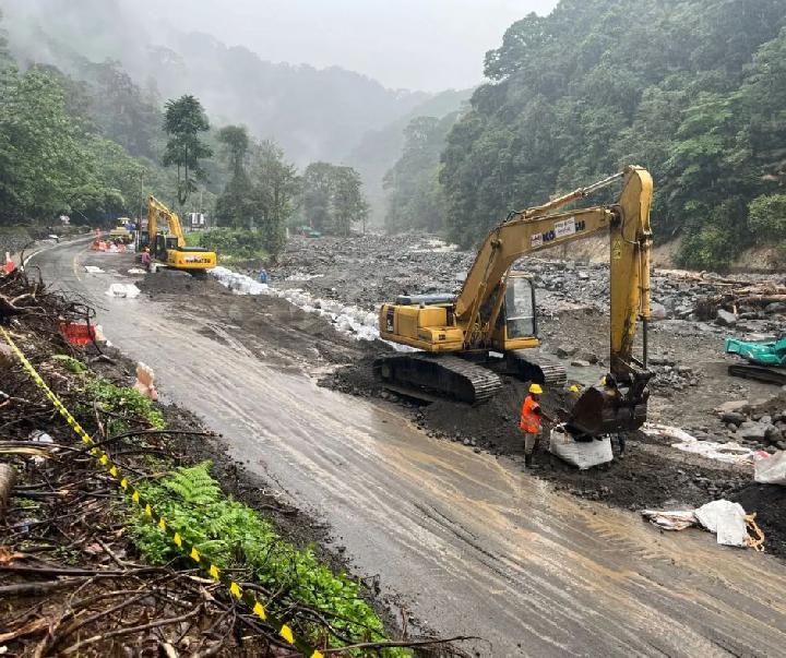 Klaim Menteri PU: 81 Persen Ruas Jalan Nasional di Sumatra Sudah Berfungsi