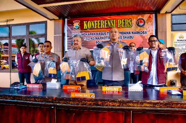 Polres Pinrang Bongkar Jaringan Sabu 3,2 Kg, 4 Pelaku Ditangkap