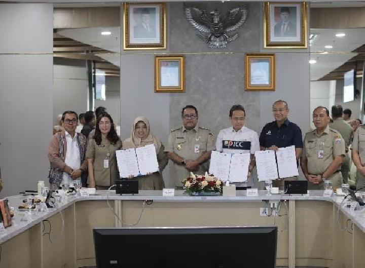 Rano Karno: Bank Jakarta dan PAM Jaya Beri Beasiswa bagi Dua Siswa SMA, Tempuh Pendidikan di Jepang