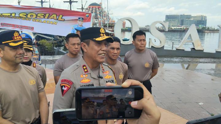 400 Personel Polda Sulsel Dikerahkan Bersihkan Pantai Losari