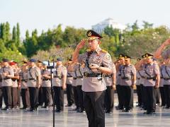 13 Perwira Polri Naik Pangkat, Dua Jenderal Kini Sandang Bintang Tiga