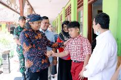 Program Makan Bergizi Gratis Hadir di Desa Tlogo Blitar, Dukung Generasi Sehat Menuju Indonesia Emas 2045