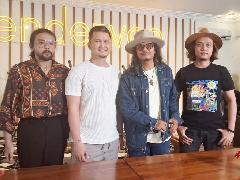 Tawarkan Interpretasi Baru, Gugun Blues Shelter Rilis Album Akustik, Live Unplugged