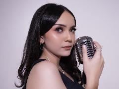 Alisha Dira Bahas Masa Paska Putus Cinta di Single Berjauhan Tanpa Kata