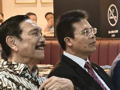 Luhut dan Maruarar Dukung Ephorus HKBP Pasca Seruan Penutupan TPL