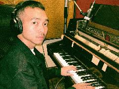 Solois Azel Lepas Single Debut Bertajuk Perfect Charm