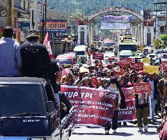 Unjuk Rasa Tutup TPL Menggema di Tapanuli Utara
