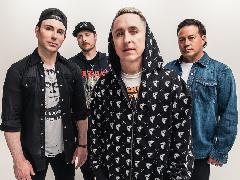 Yellowcard Gandeng Travis Barker Sebagai Produser di Album Baru Better Days
