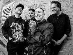 Yellowcard Lepas Single Bedroom Posters dari Album Better Days