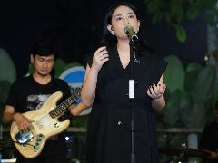 Kirana Setio Bawakan Single Bagiku Kaulah Segalanya di Swag Event