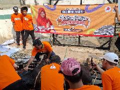 Anis Byarwati Distribusikan Puluhan Hewan Qurban di Jakarta Timur