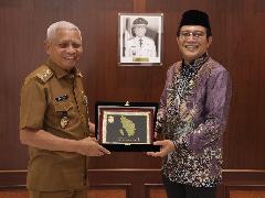 Anggota DPD Penrad Siagian dan Pemprov Sumut Soroti Ketimpangan Dana Bagi Hasil