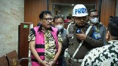 Zarof Ricar Divonis 16 Tahun Penjara: Emas 51 Kg dan Uang Ratusan Miliar Disita Negara