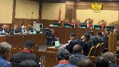 Eks Hakim MK Maruarar di Sidang Hasto Kristiyanto: Bukti Ilegal Ibarat Buah Beracun